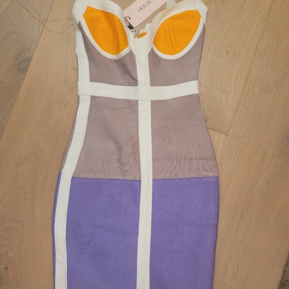 XS Dress (new) - Picture 1 of 3